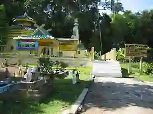 Kompleks makam Pahlawan Nasional Raja Ali Haji