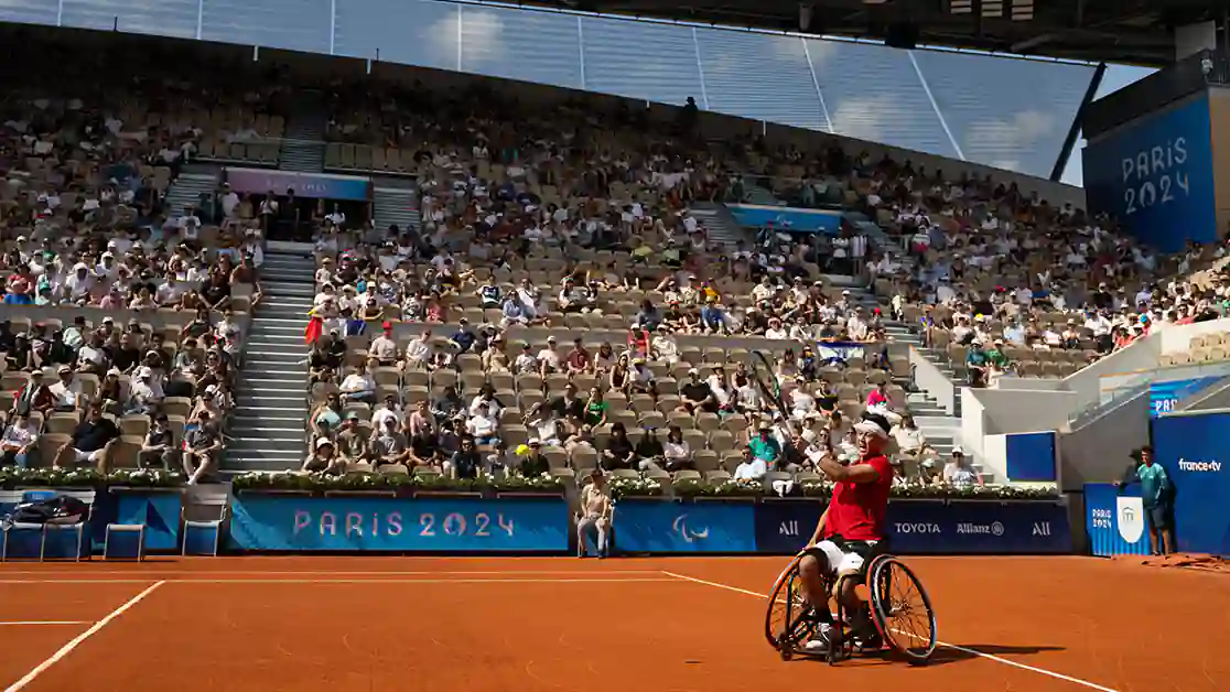 Alfie Hewett, Tokito Oda, Martin De La Puente dan Gustavo Fernandez. Empat pemain terbaik dunia memulai turnamen tenis kursi roda Paralimpiade mereka di Stadion Roland-Garros pada hari Minggu.