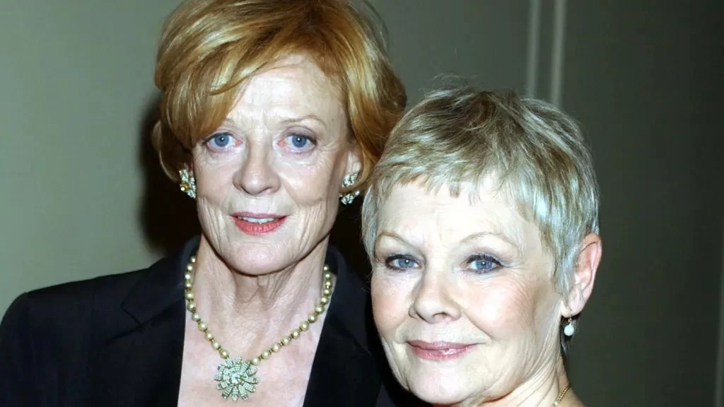 PA Dame Maggie Smith dan Dame Judi Dench membintangi film bersama termasuk A Room With a View dan The Best Exotic Marigold Hotel. (c) BBC