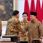 Presiden Prabowo Tekankan Kerja Sama Tim dan Efisiensi dalam Sidang Kabinet Paripurna Perdana