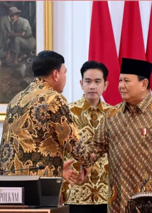 Presiden Prabowo Tekankan Kerja Sama Tim dan Efisiensi dalam Sidang Kabinet Paripurna Perdana