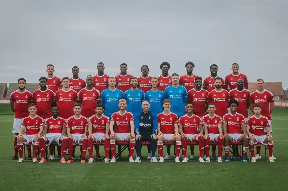 Squad Nottingham Forest 2024/2025. Foto: robcampbell.co