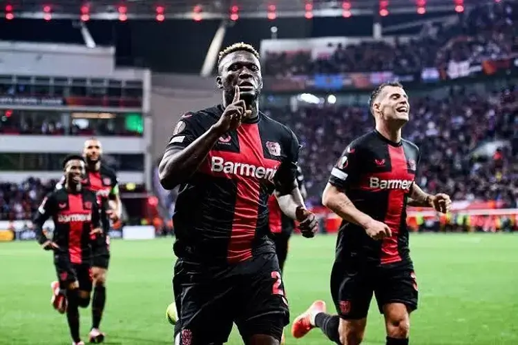 Pemain Bayer Leverkusen Victor Boniface merayakan golnya ke gawang Werden Bremen pada laga lanjutan Liga Jerman atau Bundesliga. Leverkusen akhirnya tampil sebagai juara Liga Jerman untuk musim 2023/2024 (c) Instagram @bayer04fussball