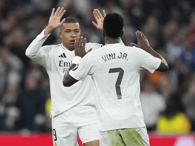 Duo Real Madrid Kylian Mbappe dan Vinicius Junior pada 8 Februari 2025 (c) IconSport