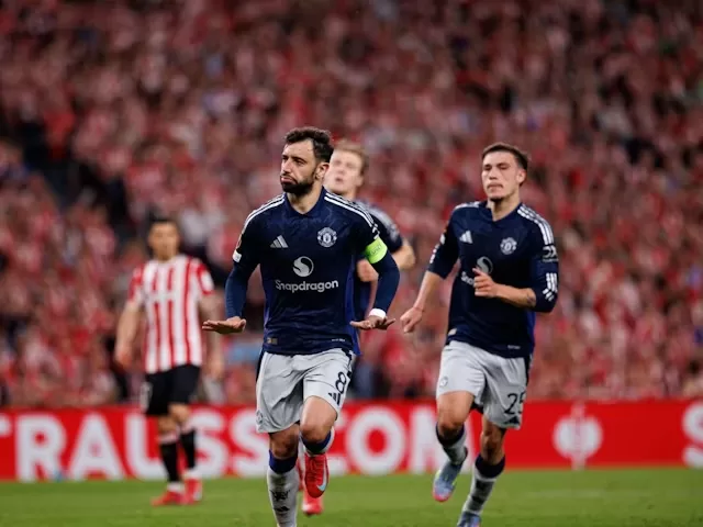 Bruno Fernandes dari Manchester United merayakan golnya ke gawang Athletic Bilbao pada 1 Mei 2025 (c) Imago