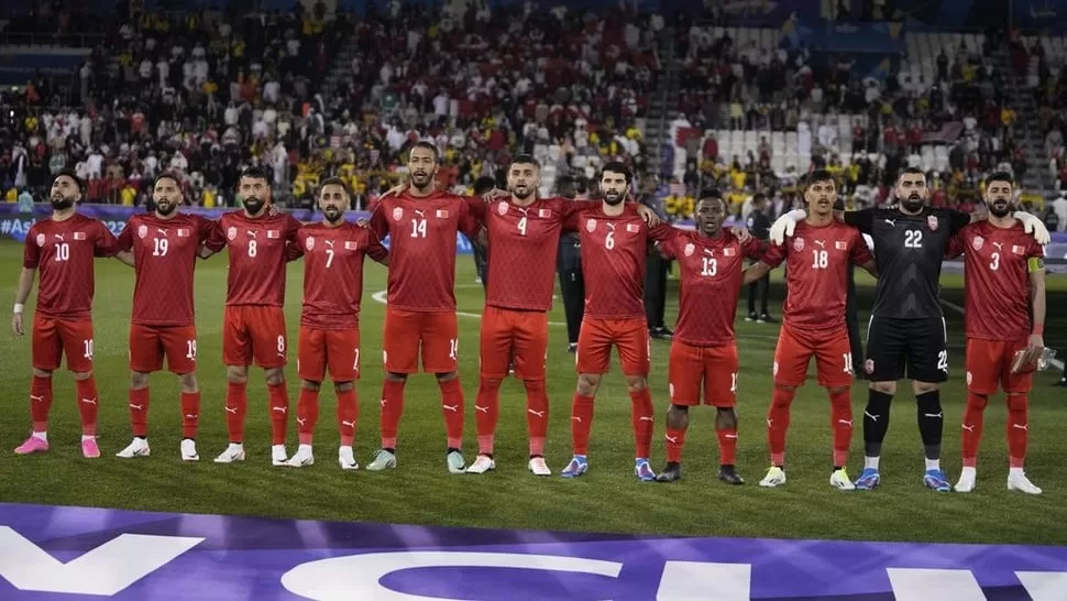 Para pemain Timnas Bahrain. (AP Photo/Thanassis Stavrakis)