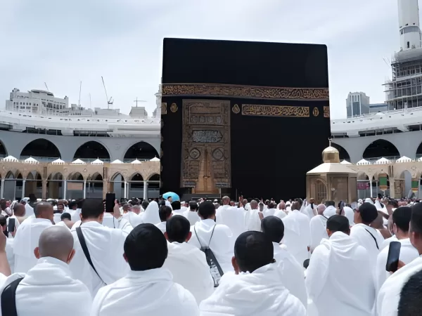 Umrah Mandiri Resmi Dilegalkan: Peluang dan Tantangan bagi Jamaah serta Industri Travel