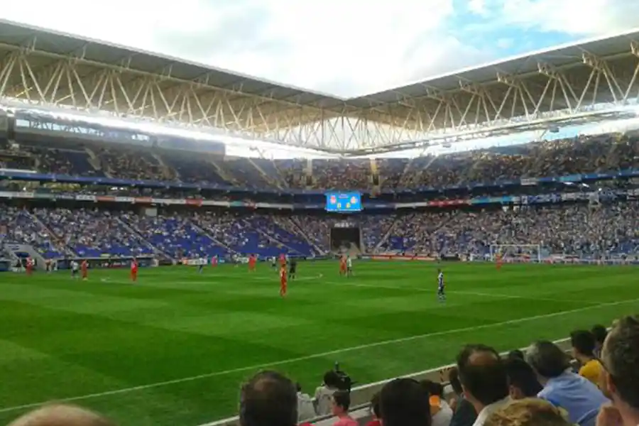 Kondisi Lapangan Stadion Cornella (a) Tripadvisor