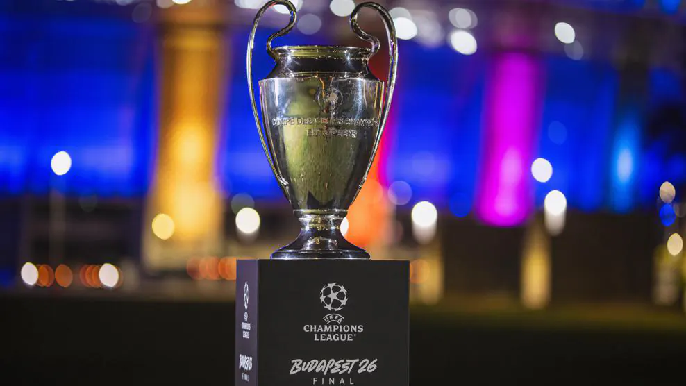 UEFA Champions League Trophy Tour in Budapest (c) UEFA